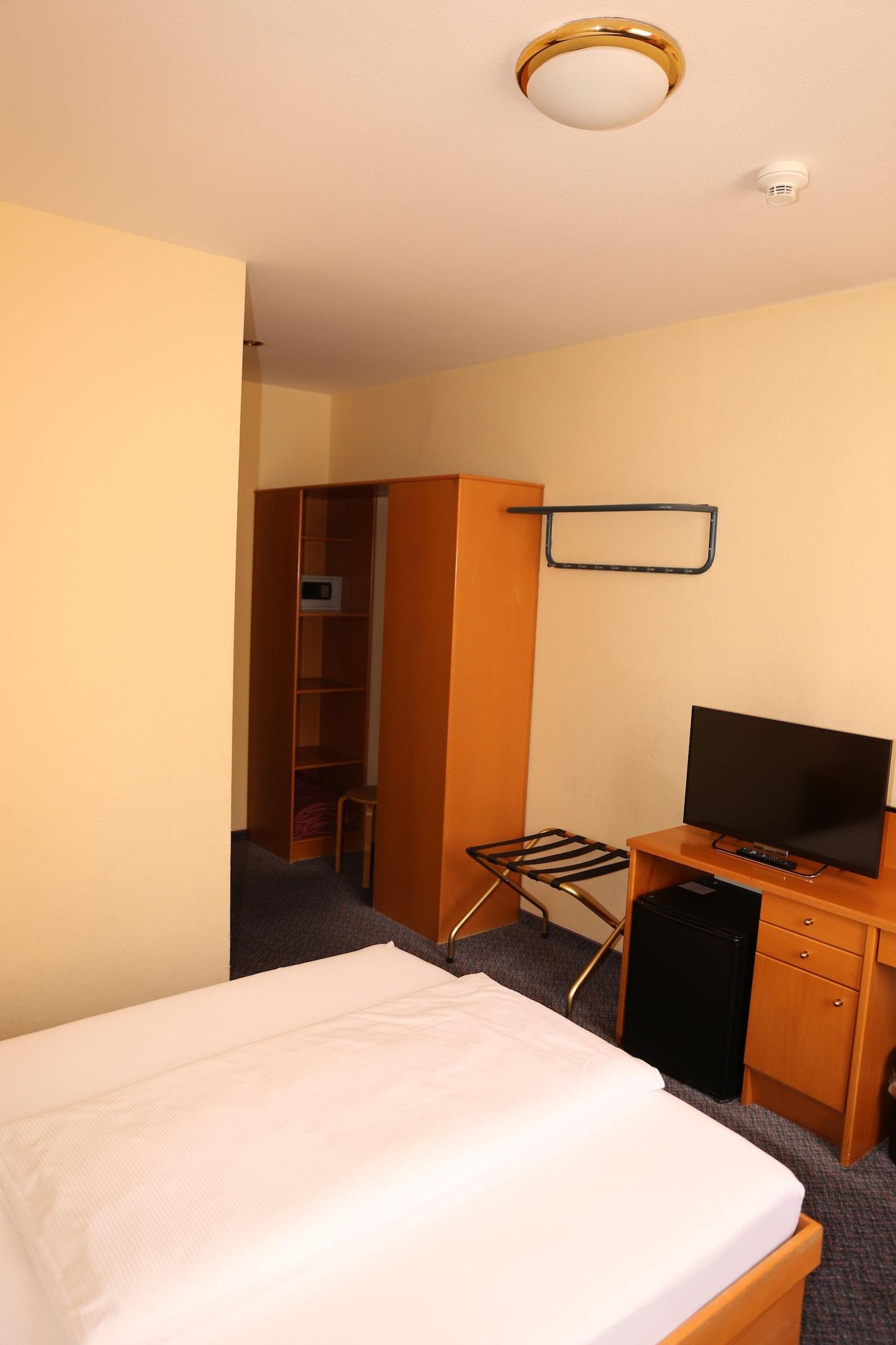 Very Central Apartments, 5 Min To City Center, No Reception Wien Eksteriør bilde