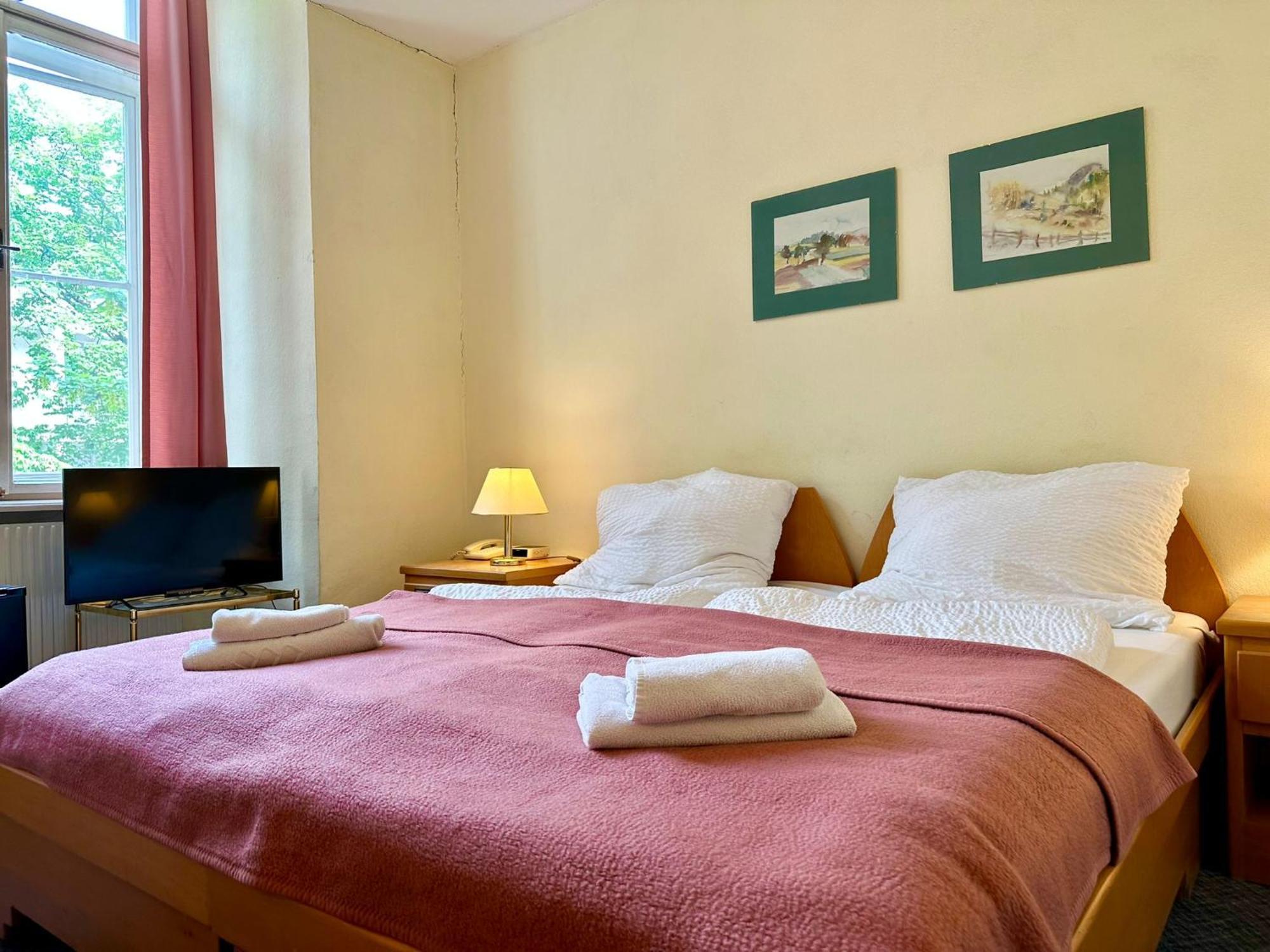 Very Central Apartments, 5 Min To City Center, No Reception Wien Eksteriør bilde