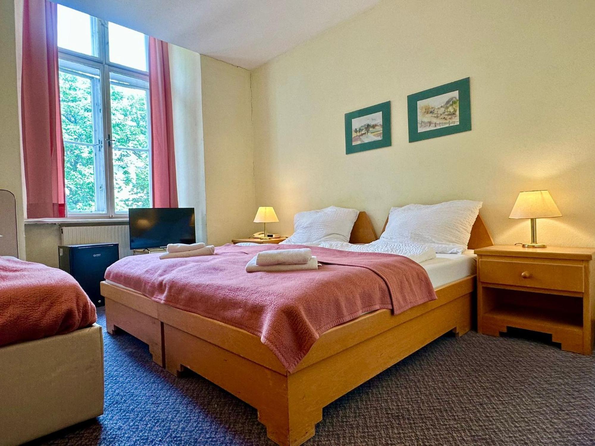 Very Central Apartments, 5 Min To City Center, No Reception Wien Eksteriør bilde