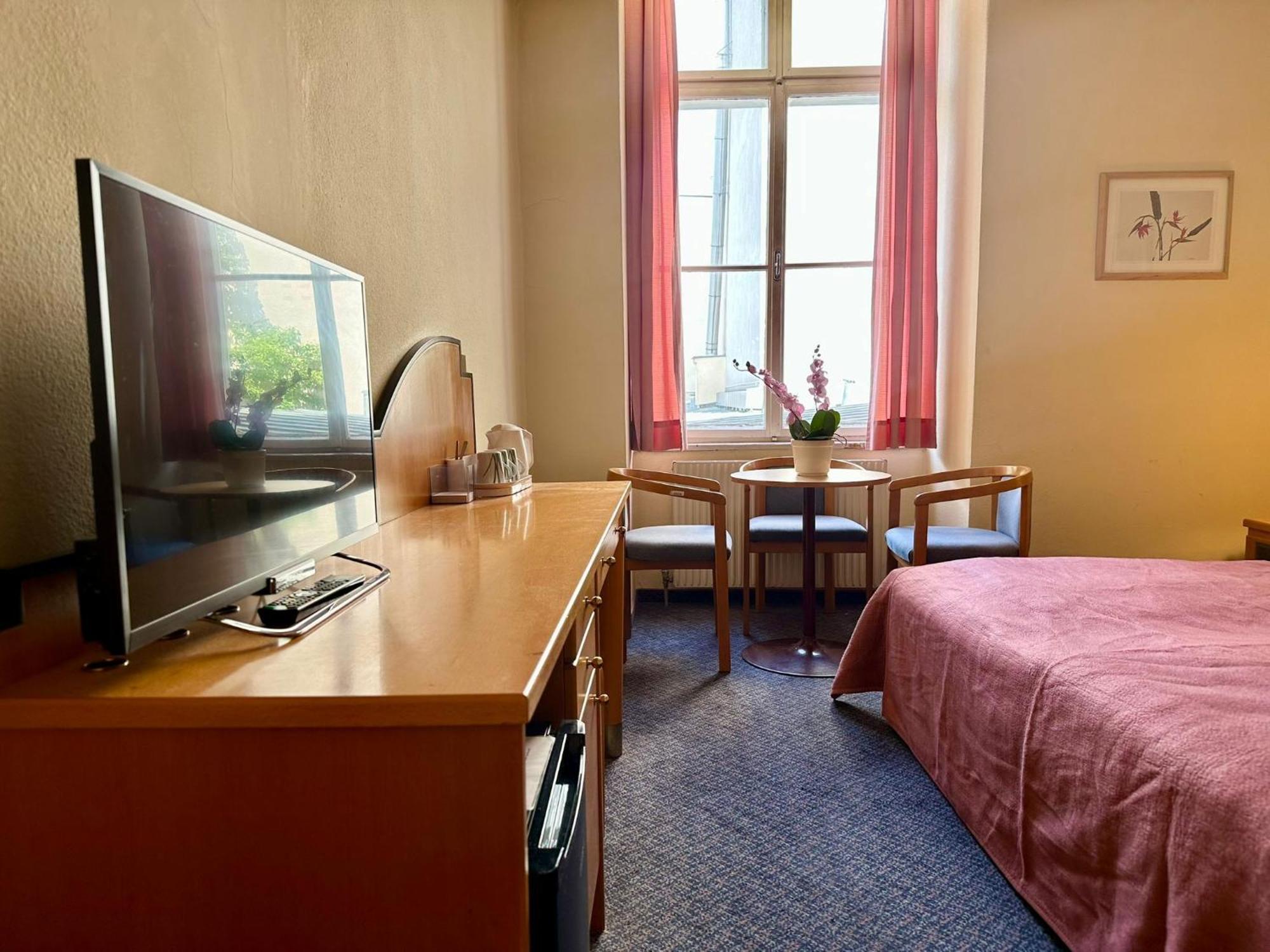 Very Central Apartments, 5 Min To City Center, No Reception Wien Eksteriør bilde
