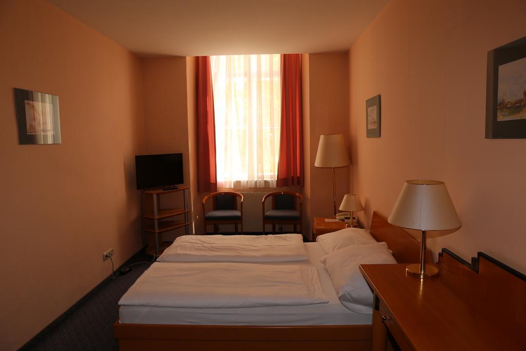 Very Central Apartments, 5 Min To City Center, No Reception Wien Eksteriør bilde