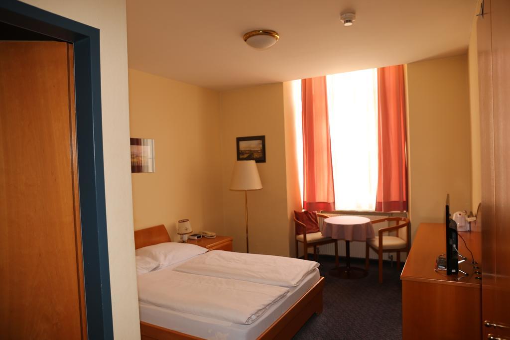 Very Central Apartments, 5 Min To City Center, No Reception Wien Eksteriør bilde